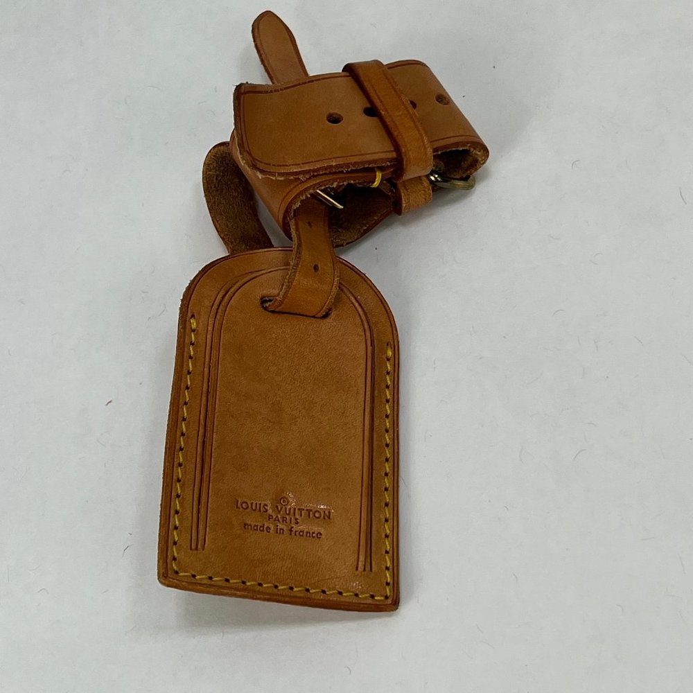 Louis Vuitton Leather Name Tag & Belt (Poignet) Set